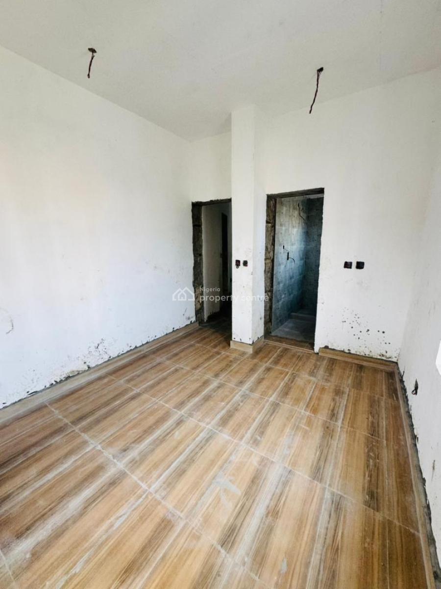 3 Bedr Apartment at Yaba, Yaba, Lagos, Flat / Apartment for Sale