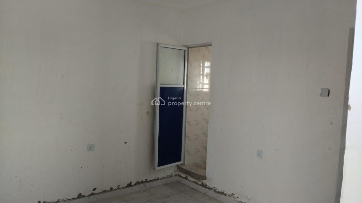 Washington Dc  Roomself Con., Folagoro, Fola Agoro, Yaba, Lagos, Flat / Apartment for Rent