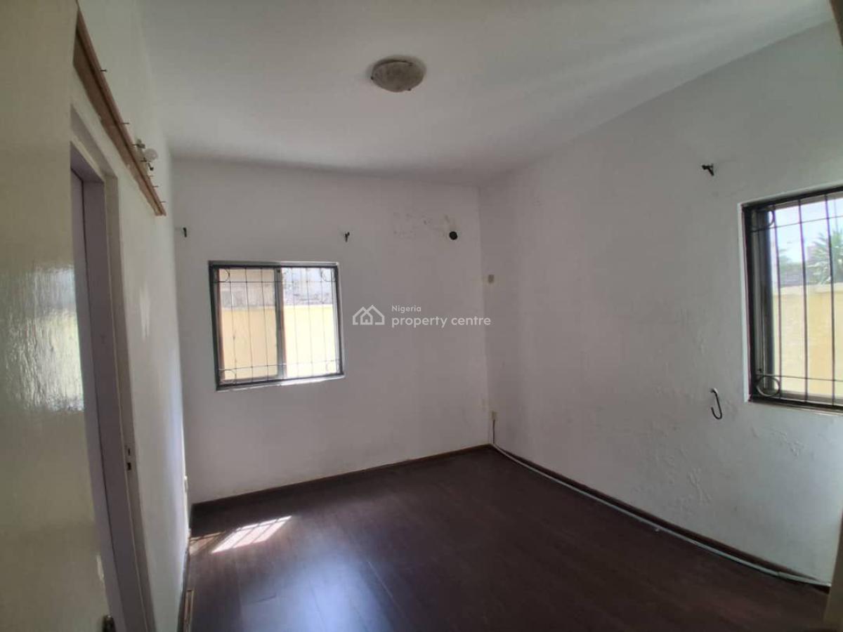 2 Bedroom Apartment, Lekki Phase 1, Lekki, Lagos, Flat / Apartment for Rent