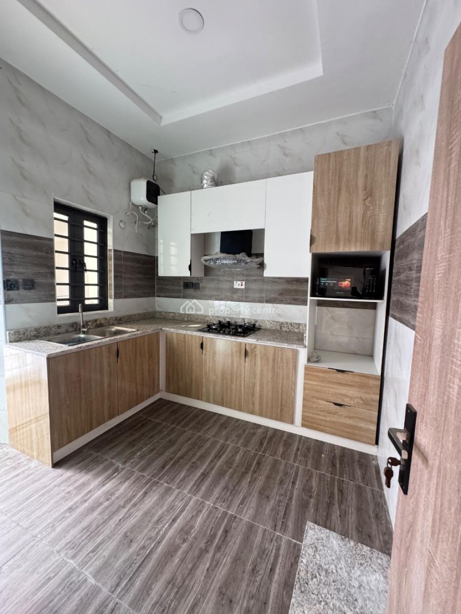 Brand New 2bedroom Apartment Available, Ilaje, Ajah, Lagos, Flat / Apartment for Rent