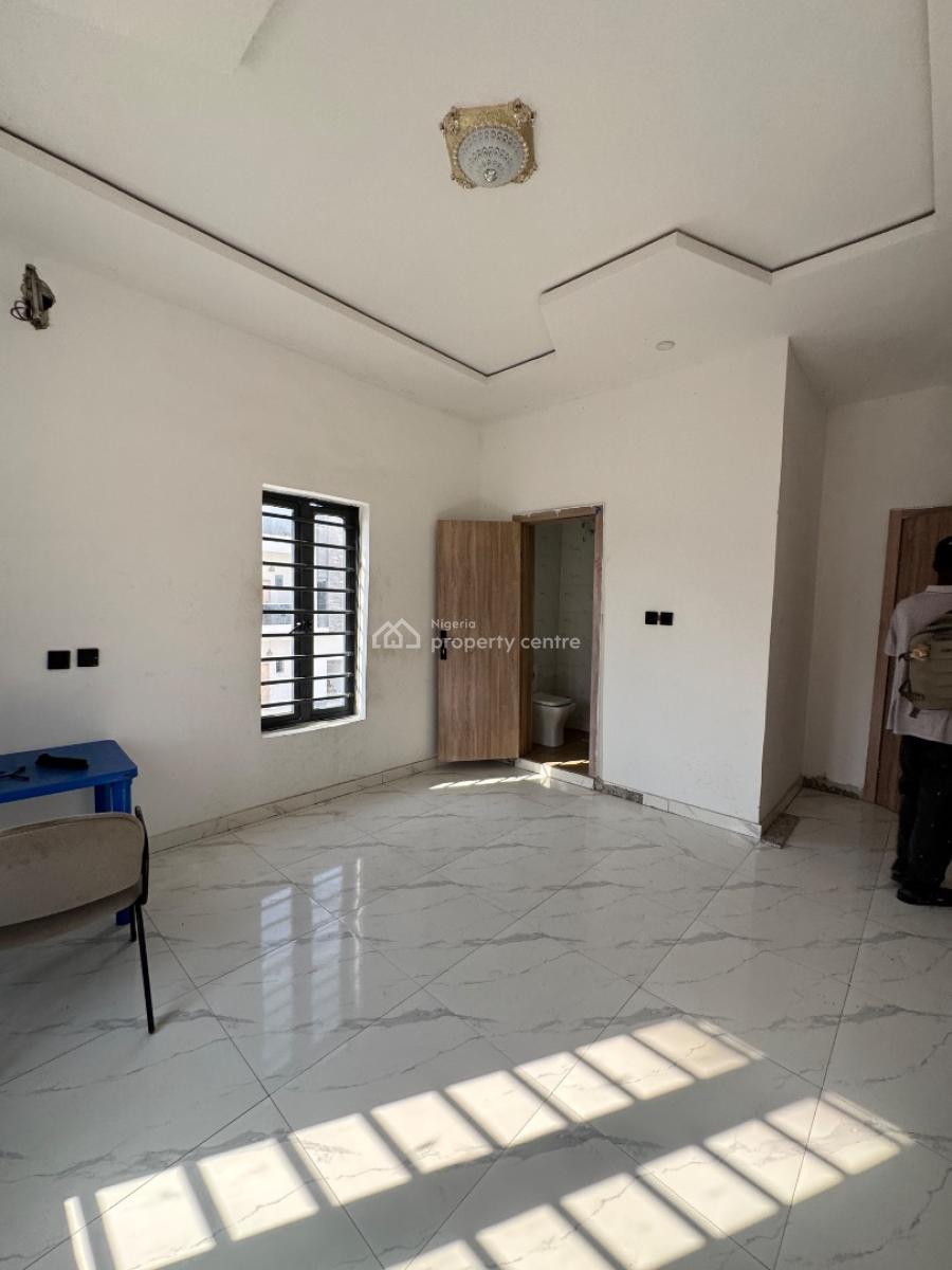 Brand New 2bedroom Apartment Available, Ilaje, Ajah, Lagos, Flat / Apartment for Rent