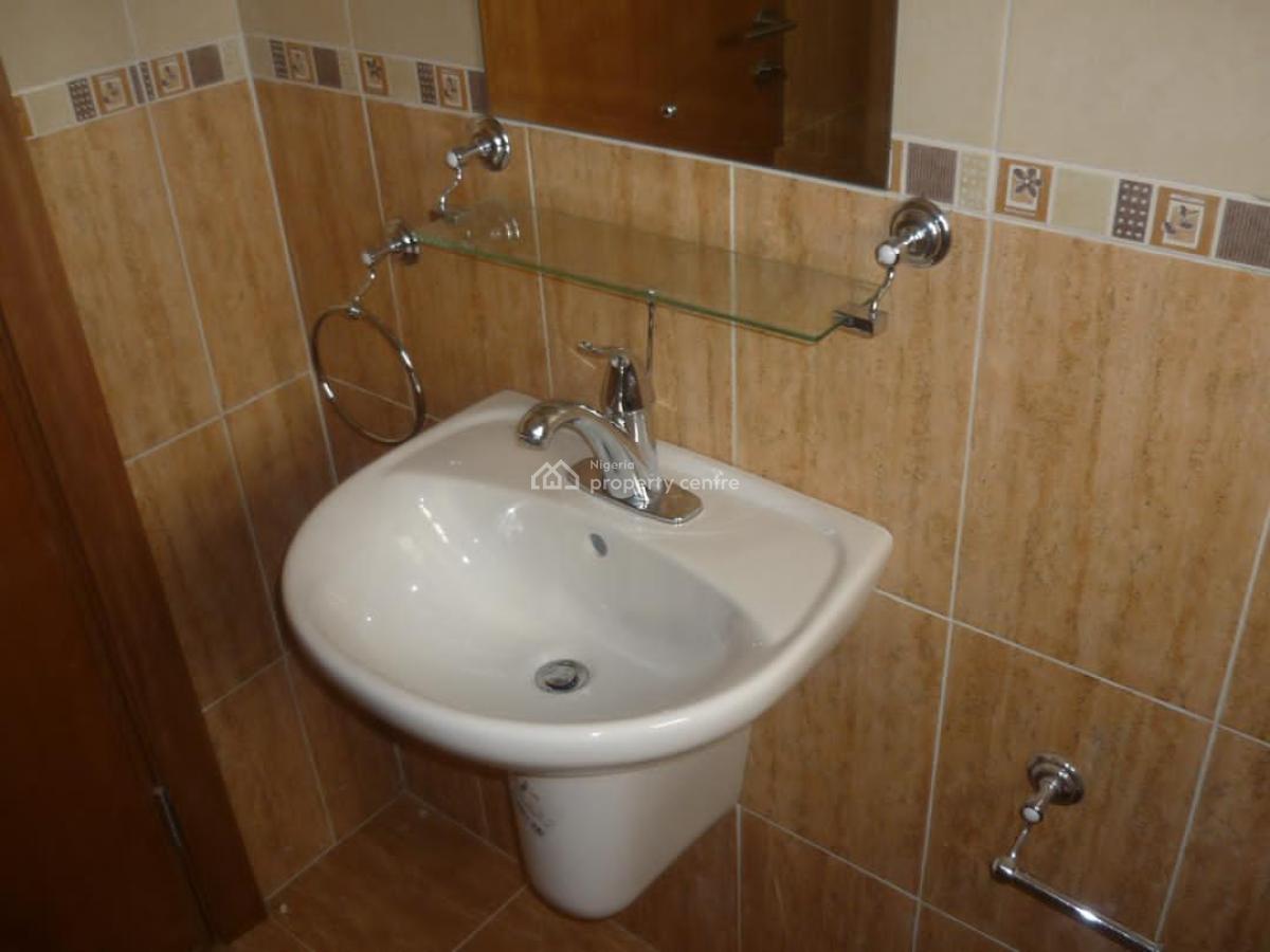 Fully Serviced 2 Bedroom Apartment with Bq, Pool & Gym, Off Palace Road, Oniru, Victoria Island (vi), Lagos, Flat / Apartment for Sale