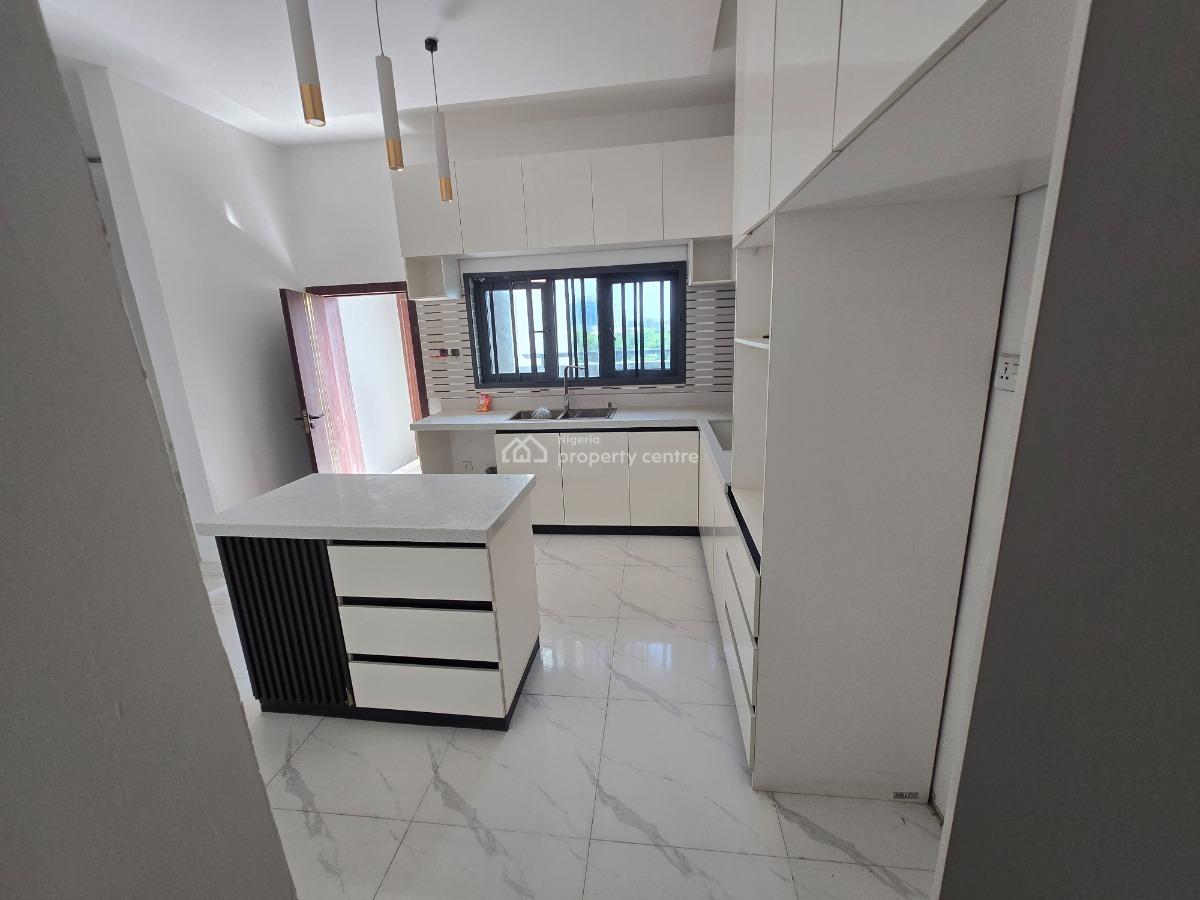 Newly Built Service 3-bedroom Flat Apartment Puls Bq, Off Freedom Way, Lekki Phase 1, Lekki, Lagos, Flat / Apartment for Rent