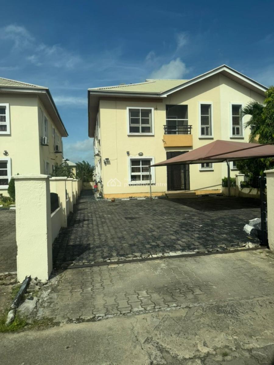 4 Bedroom Semi-detached House with a Staff Room, Friends Colony Estate, Agungi, Lekki, Lagos, Semi-detached Duplex for Sale
