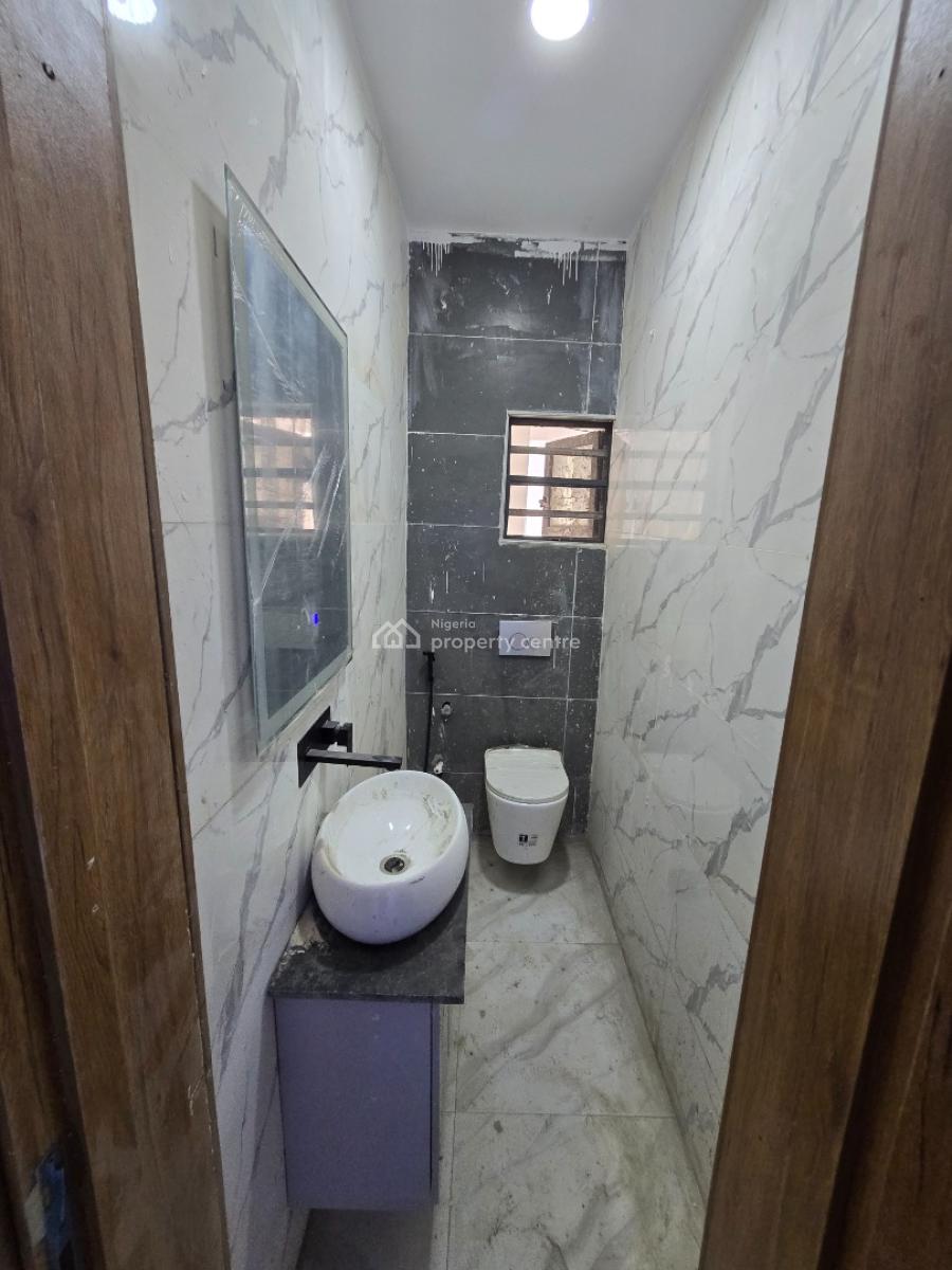 Newly Built Service 3-bedroom Flat Apartment, Off Freedom Way, Lekki Phase 1, Lekki, Lagos, Flat / Apartment for Rent