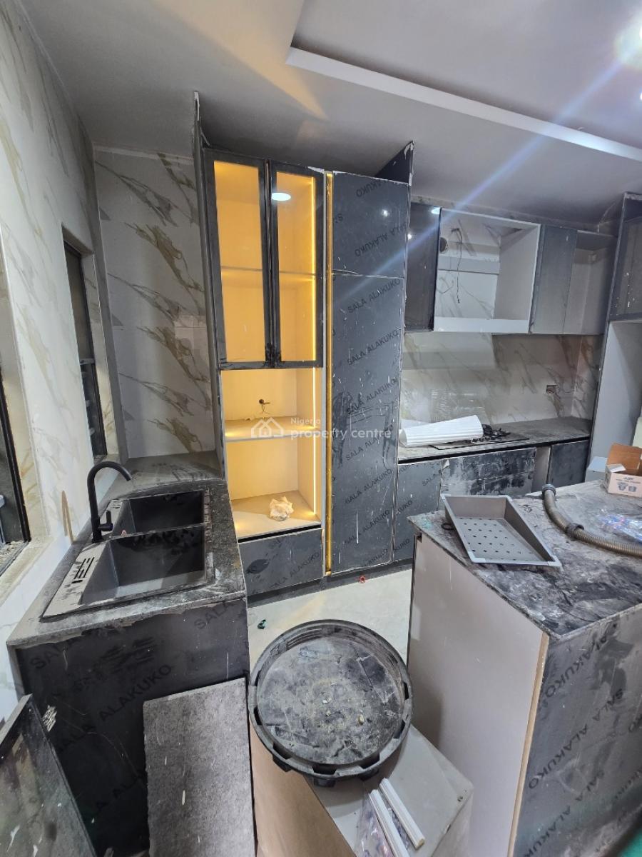 Newly Built Service 3-bedroom Flat Apartment, Off Freedom Way, Lekki Phase 1, Lekki, Lagos, Flat / Apartment for Rent