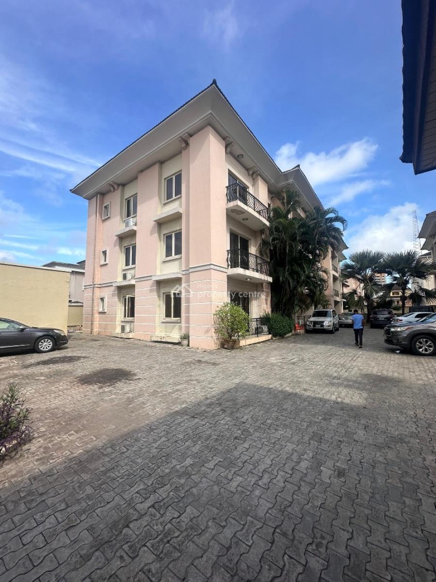 3bedroom with Pool and Bq, Ikoyi, Lagos, House for Rent