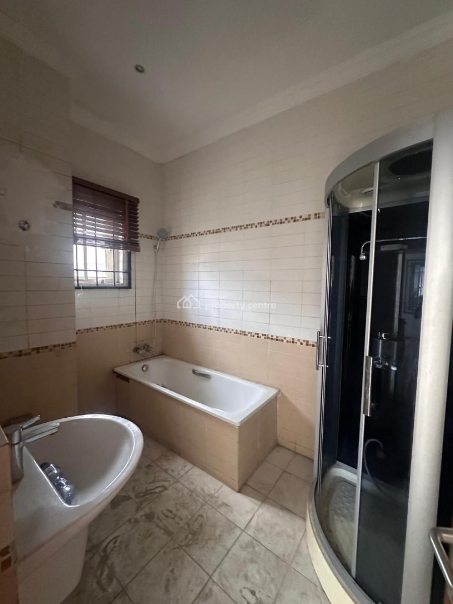 3bedroom with Pool and Bq, Ikoyi, Lagos, House for Rent