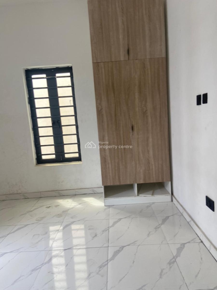 Now Available, Mobil Road Ilaje Ajah, Ilaje, Ajah, Lagos, Flat / Apartment for Rent