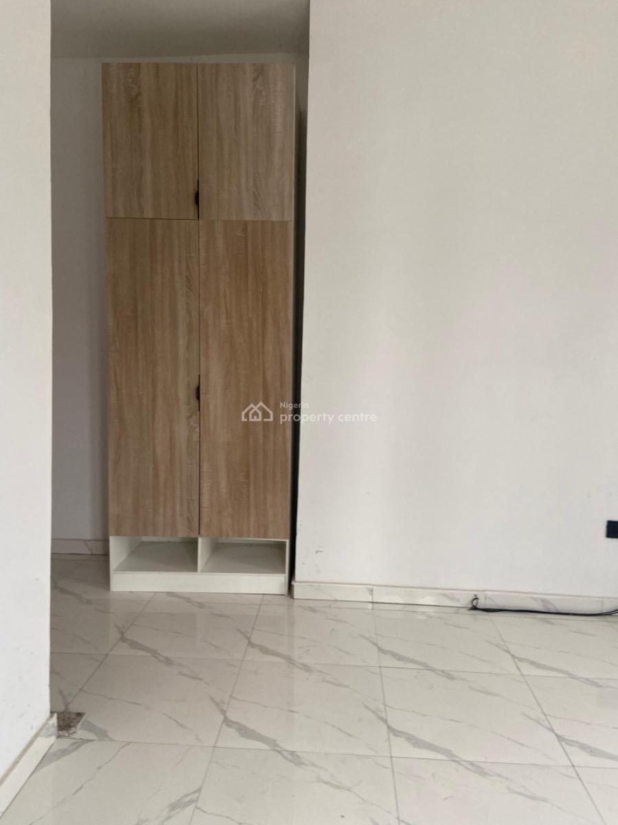 Now Available, Mobil Road Ilaje Ajah, Ilaje, Ajah, Lagos, Flat / Apartment for Rent