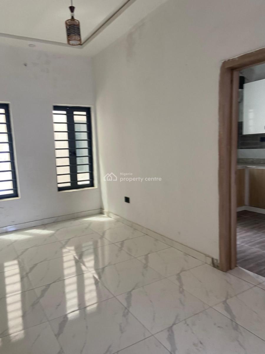 Noa Available, Mobil Road Ilaje Ajah, Ilaje, Ajah, Lagos, Flat / Apartment for Rent