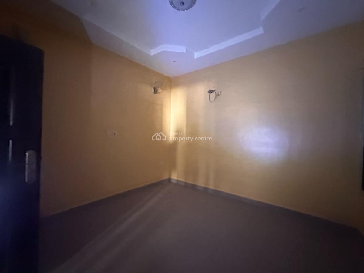 Standard 3bedroom Flat in a Serene Environment in Ologholo, Ologholo Estate, Lekki, Lagos, Flat / Apartment for Rent