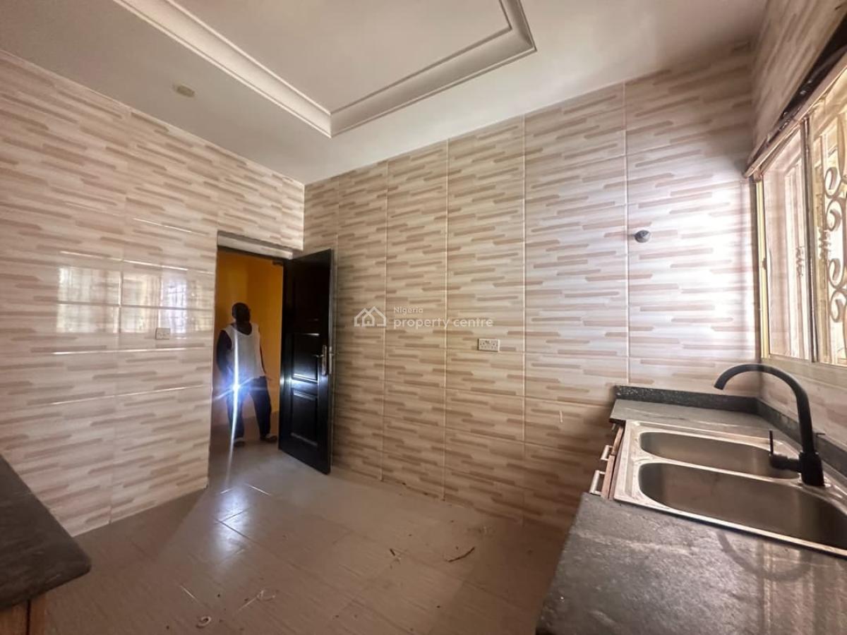 Standard 3bedroom Flat in a Serene Environment in Ologholo, Ologholo Estate, Lekki, Lagos, Flat / Apartment for Rent