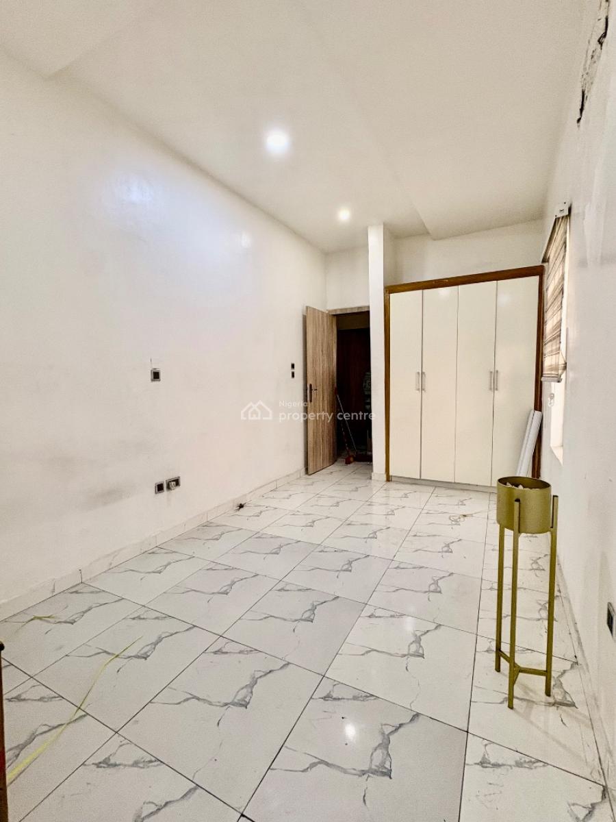 Massive 2 Bedroom Flat with Swimming, Gym & Playground, Before Orchid Enyo Filling Station By Lekki 2nd Toll Gate, Lekki, Lagos, Flat / Apartment for Rent