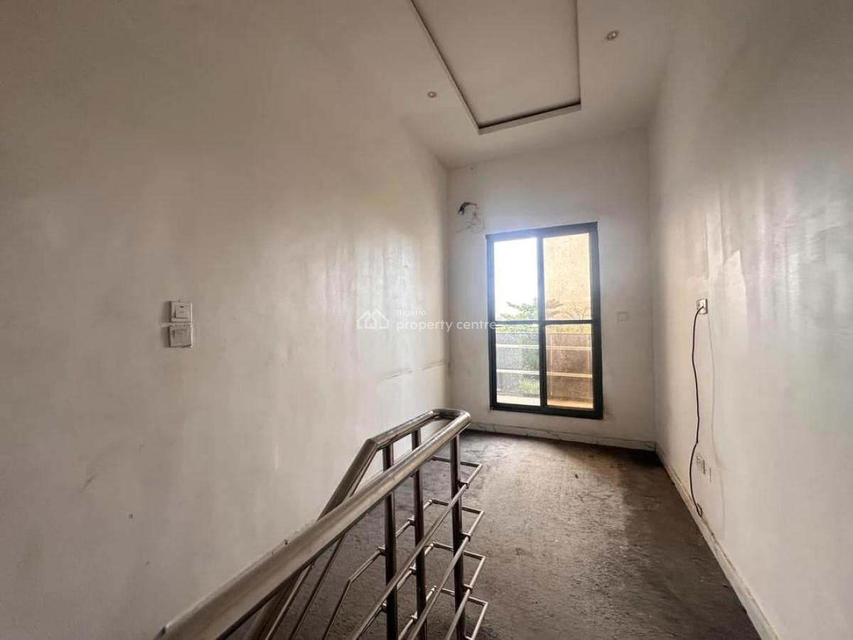 Newly Built 4 Bedroom Terrace House in Lekki Phase 0ne, Off Admiralty, Lekki Phase 1, Lekki, Lagos, Flat / Apartment for Rent