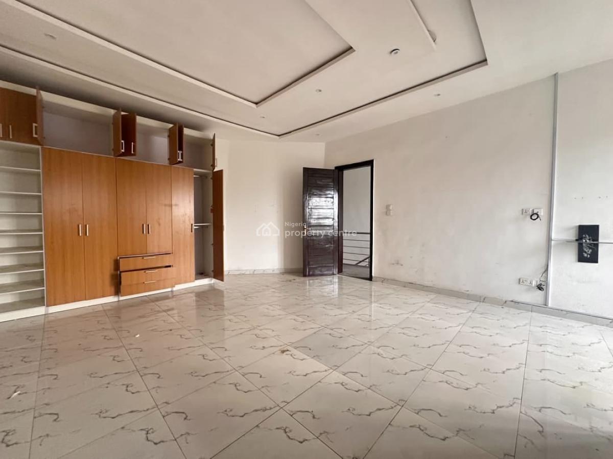 Newly Built 4 Bedroom Terrace House in Lekki Phase 0ne, Off Admiralty, Lekki Phase 1, Lekki, Lagos, Flat / Apartment for Rent