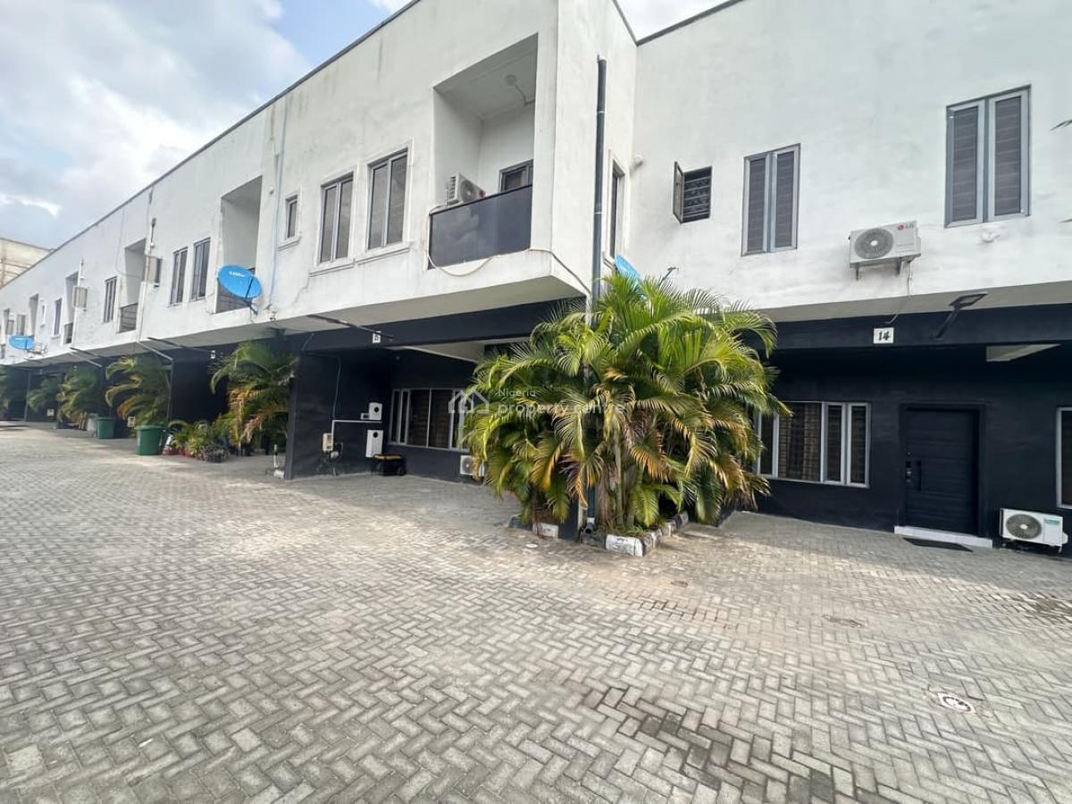 Newly Built 4 Bedroom Terrace House in Lekki Phase 0ne, Off Admiralty, Lekki Phase 1, Lekki, Lagos, Flat / Apartment for Rent