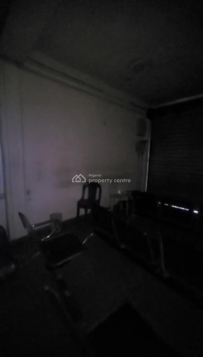 Very Big Multi Pupose Shop Directly on Bariga Road, with 2 Toilet., Bariga Road, Close to Wema Bank., Bariga, Shomolu, Lagos, Plaza / Complex / Mall for Rent