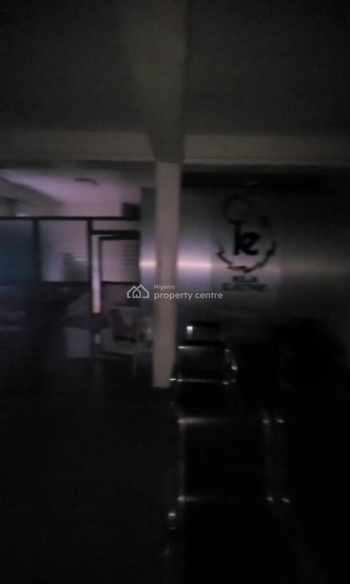 Very Big Multi Pupose Shop Directly on Bariga Road, with 2 Toilet., Bariga Road, Close to Wema Bank., Bariga, Shomolu, Lagos, Plaza / Complex / Mall for Rent