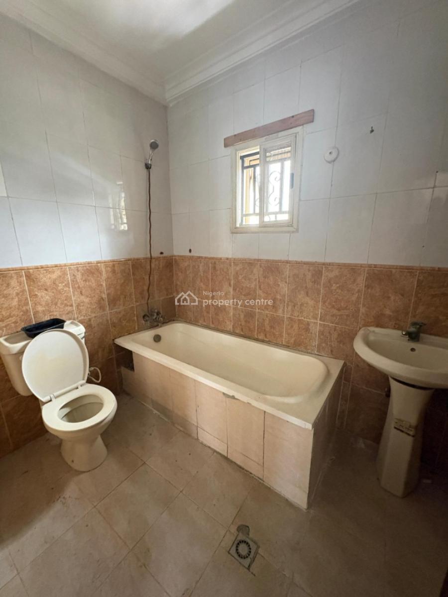 Well Maintained 5bedroom Detatched in Lekki Phase 0ne, Off Admiralty Road, Lekki Phase 1, Lekki, Lagos, House for Rent