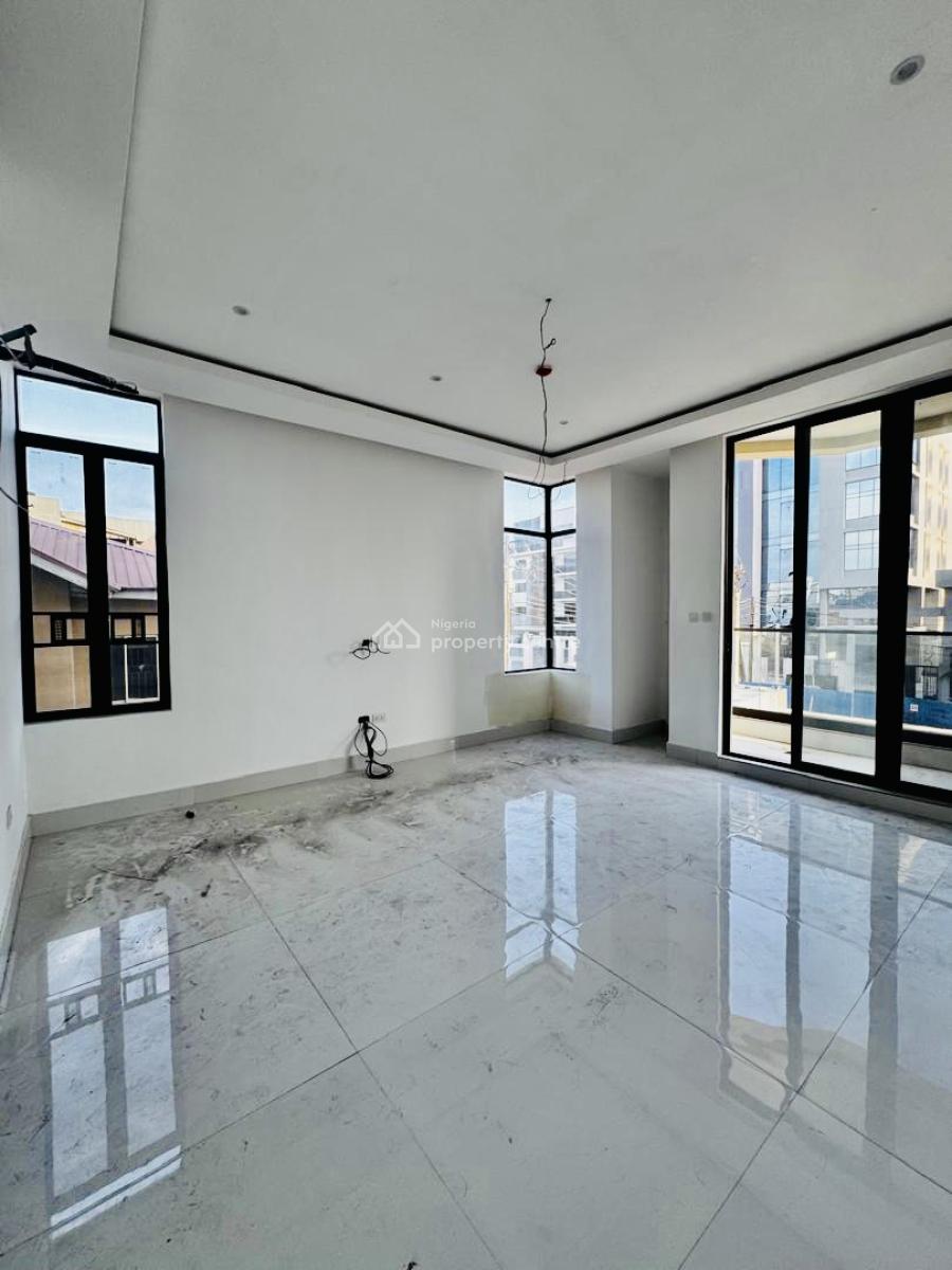Brand New Luxury 3 Bedroom Apartment with Pool  and Gym, Lekki Phase 1, Lekki, Lagos, Flat / Apartment for Rent