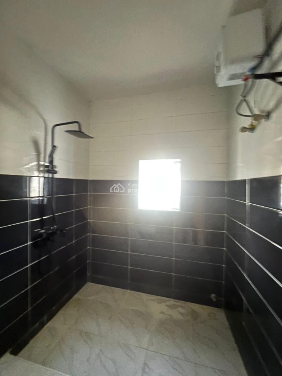 Good Deal! Exquisite Brand New 2 Bedroom Apartment, New Road Before Chevron Traffic Light, Lekki, Lagos, Flat / Apartment for Sale