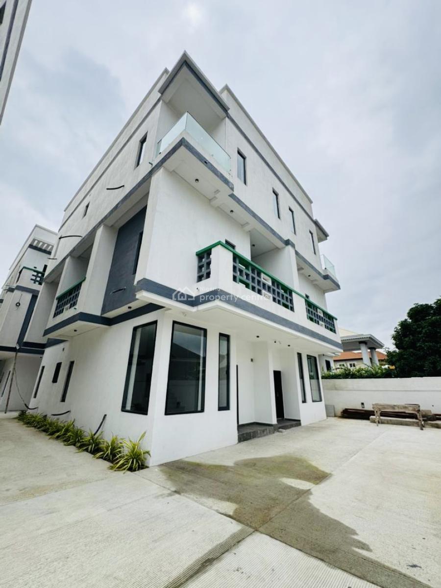 Distress Deal! Well Built 4 Bedroom Terrace Duplex with Bq, Lekki Phase 1, Lekki, Lagos, Terraced Duplex for Sale