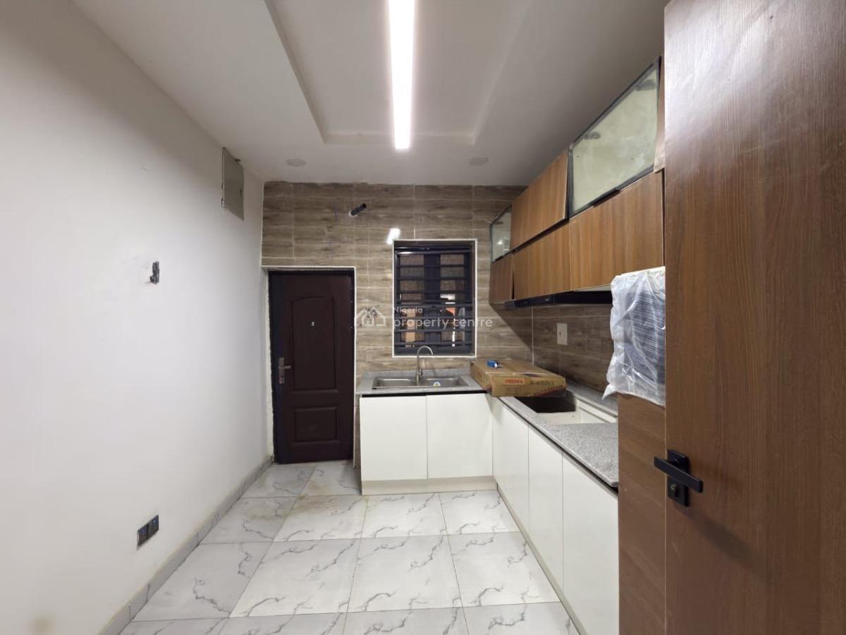 Brand New Luxury 4 Bedroom Terrace Duplex with Pool and Gym, Chevron Lekki, Lekki, Lagos, Terraced Duplex for Rent