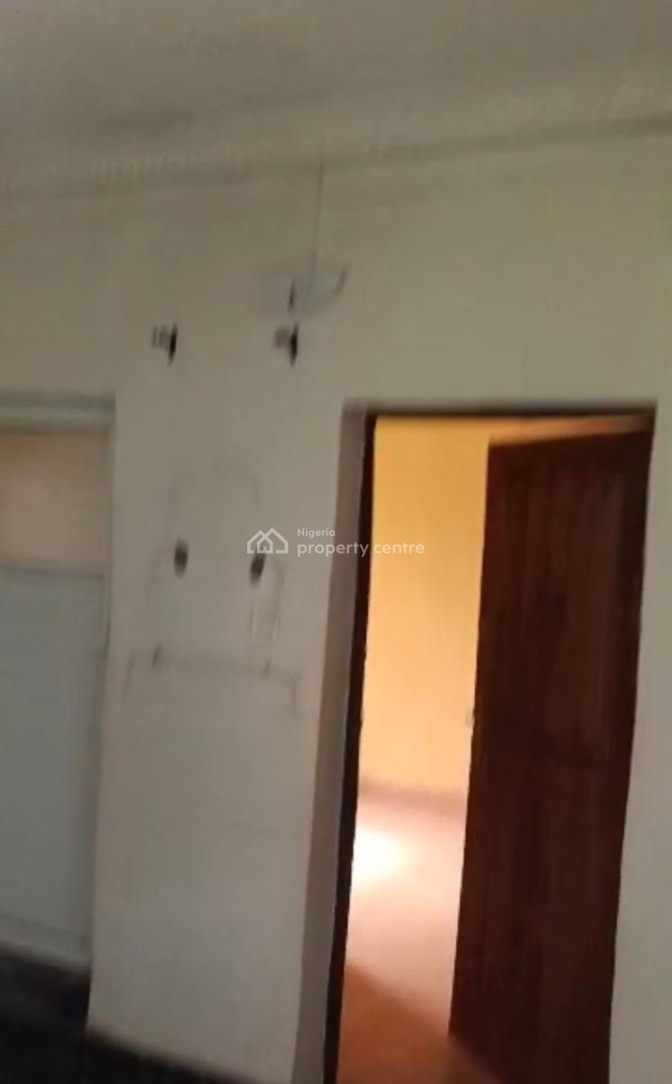 Spacious 2-bedroom Flat, Adekunle, Yaba, Adekunle, Yaba, Lagos, House for Rent