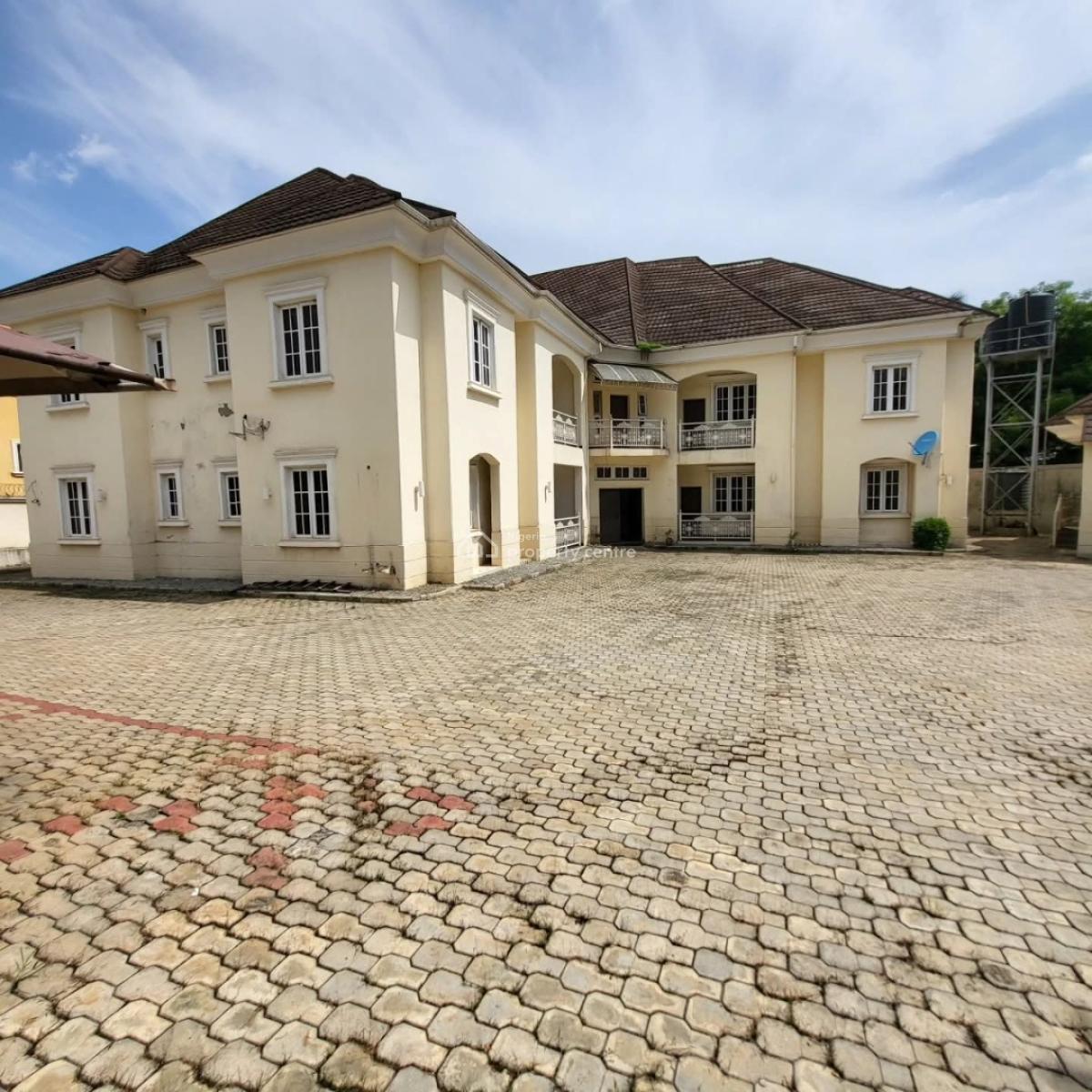 Neatly Used 4 Units of 3 Bedrooms Apartments and 1 Unit  2 Bedroom, Gwarinpa, Abuja, Detached Duplex for Sale