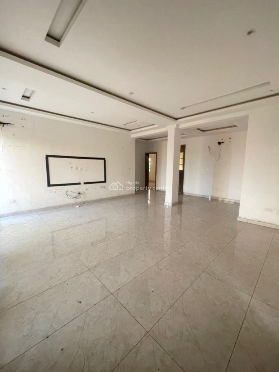 Spacious 3 Bedroom Apartment, Lekki Phase 1, Lekki, Lagos, Flat / Apartment for Rent