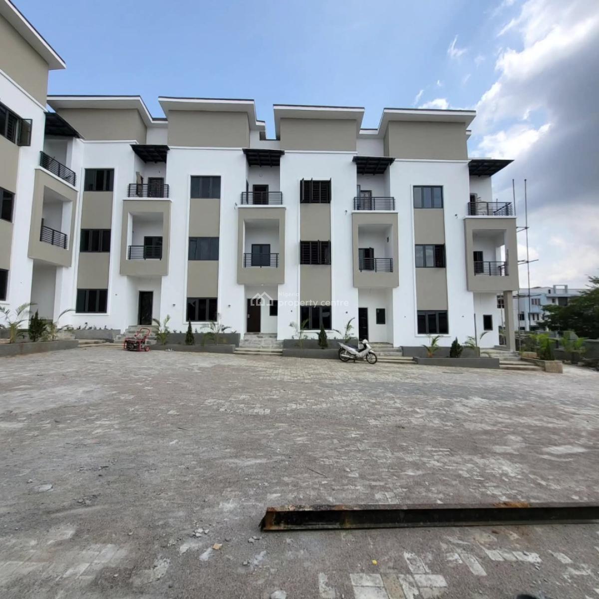 New Listing   Newly Built 4 Bedrooms Terrace Duplex with a Room Boys, Guzape District, Abuja, Terraced Duplex for Sale