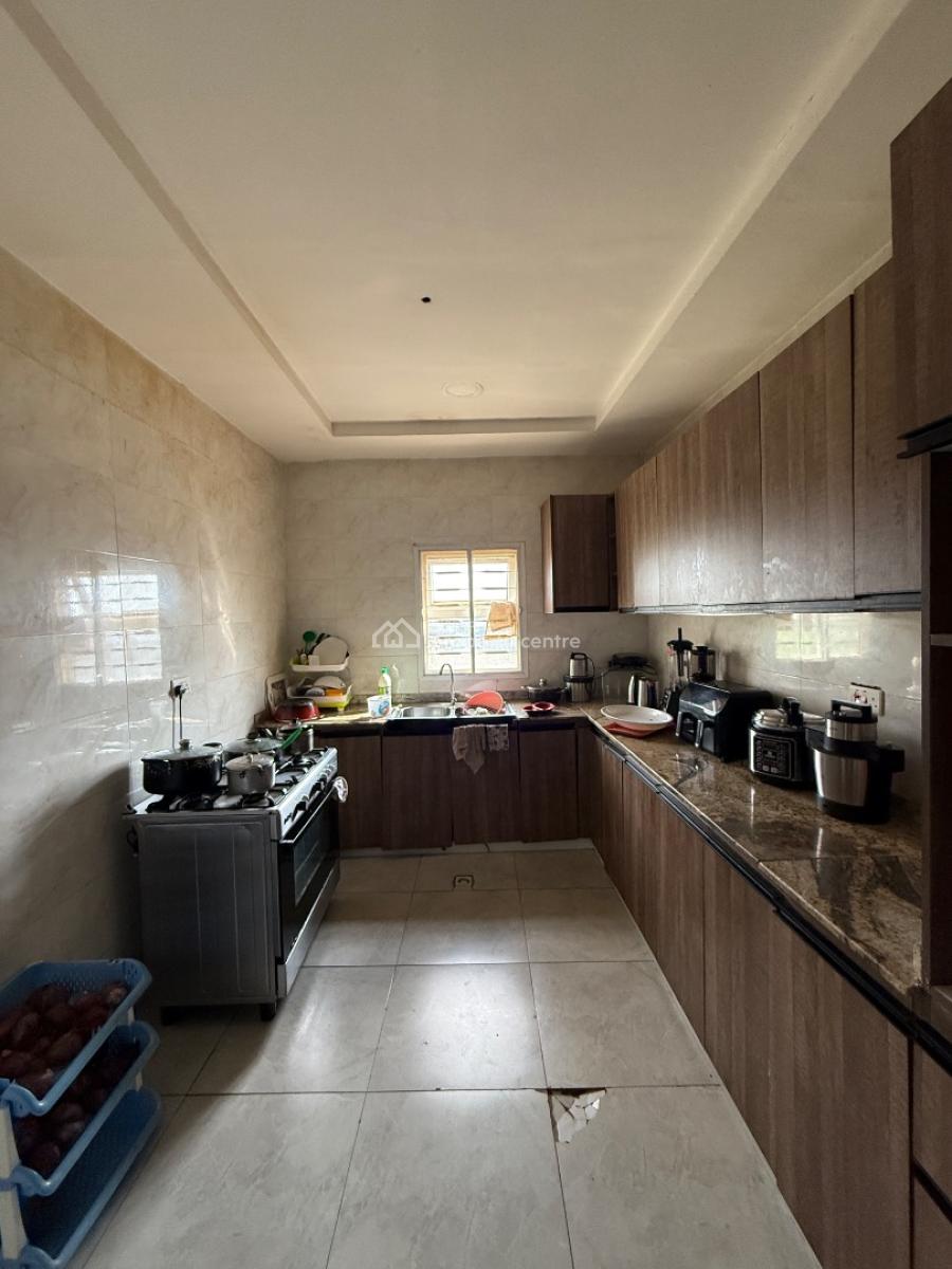 3 Bedroom Flat + 1 Room Bq, Galadimawa, Abuja, Block of Flats for Sale