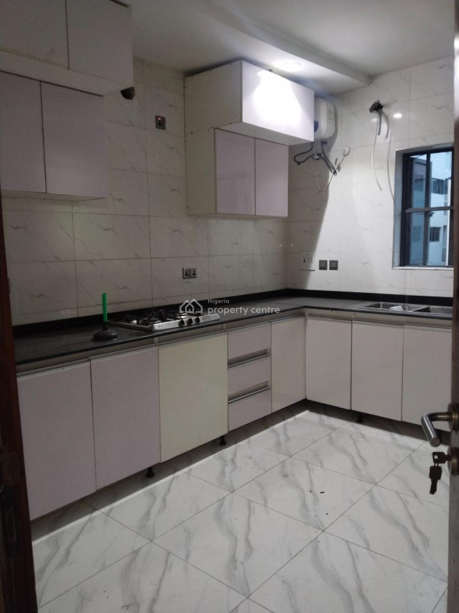 Luxury 3 Bedroom Flat with Bq, New Road, Ilasan, Lekki, Lagos, Flat / Apartment for Rent