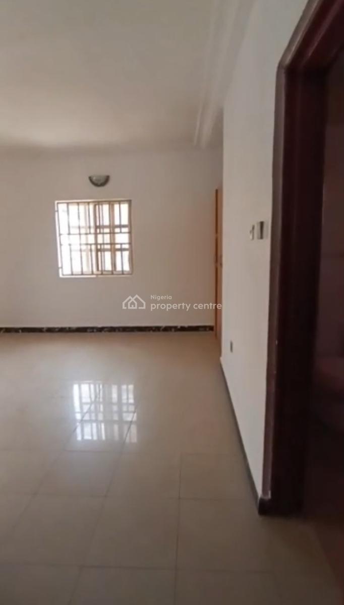 Spacious 3bedroom Flat, 2nd Floor,  Tarred Rd, Jabi Main(tarred Rd), Jabi, Abuja, Flat / Apartment for Rent