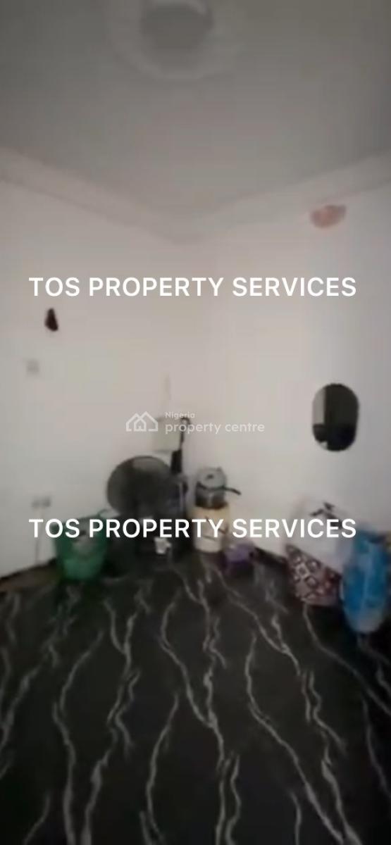 Standard Miniflat + 2 Toilets, Alagomeji-sabo, Alagomeji, Yaba, Lagos, Mini Flat (room and Parlour) for Rent