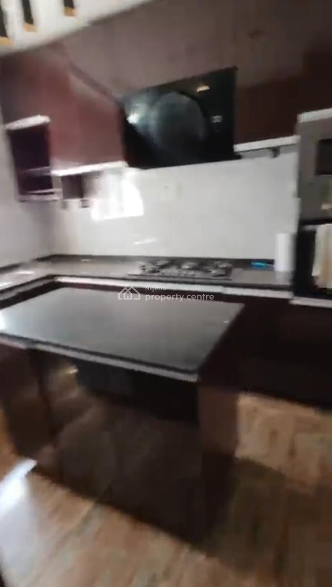 Clean 3bedroom Flat with Bq,without Furniture, Tarred Rd, Wuye Main(tarred Rd), Wuye, Abuja, Flat / Apartment for Rent