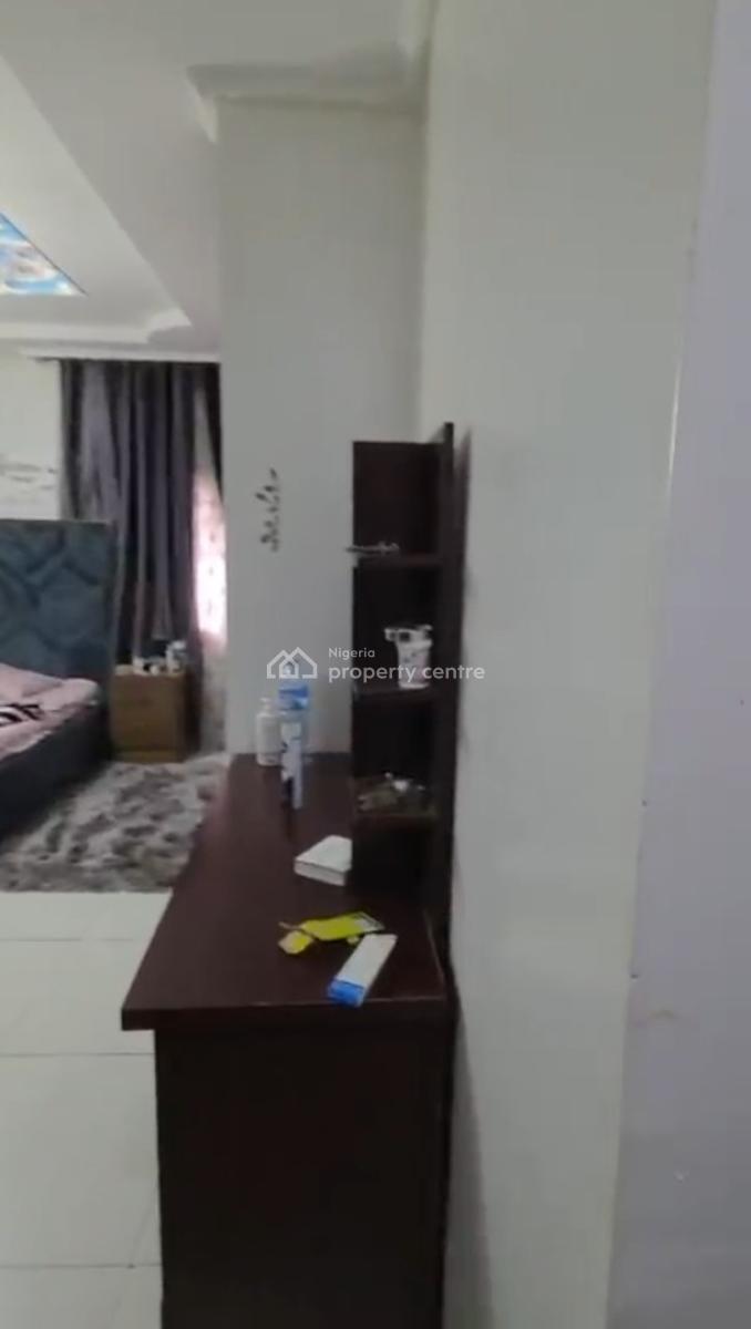 Clean 3bedroom Flat with Bq,without Furniture, Tarred Rd, Wuye Main(tarred Rd), Wuye, Abuja, Flat / Apartment for Rent