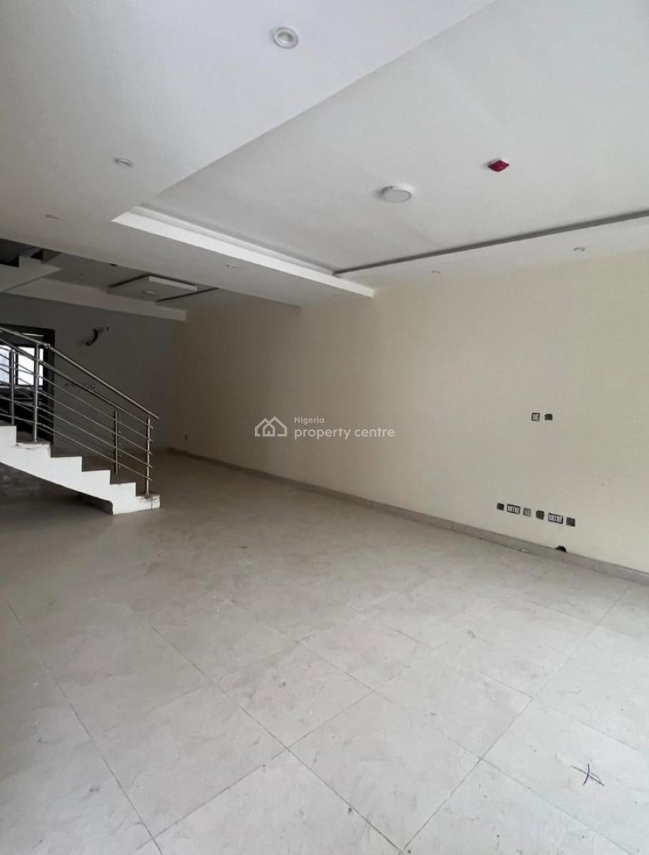 4, Lekki Phase 1, Lekki, Lagos, Terraced Duplex for Rent