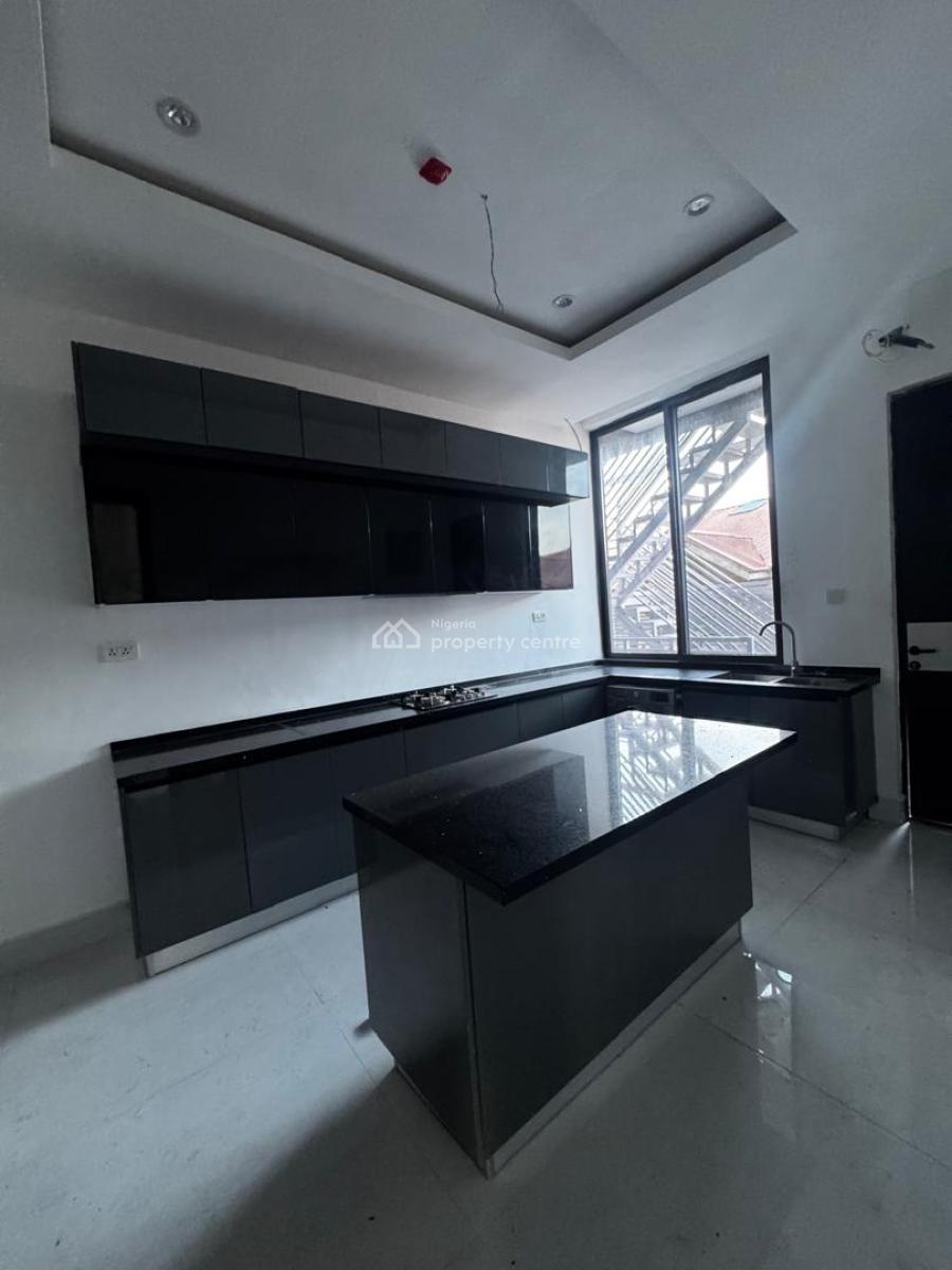 Brand Newly Built Luxury 3bedrooms Flat Upstairs with Pool, Gym & Lift, Lekki Phase 1 Proper, Lekki, Lagos, Flat / Apartment for Rent