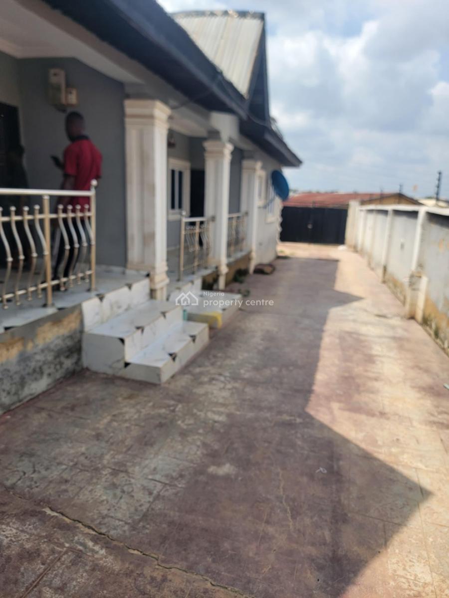 2 Bedroom Flat, Ayegoro Area Liberty Academy Road Off Akala Express, Ibadan, Oyo, Flat / Apartment for Rent