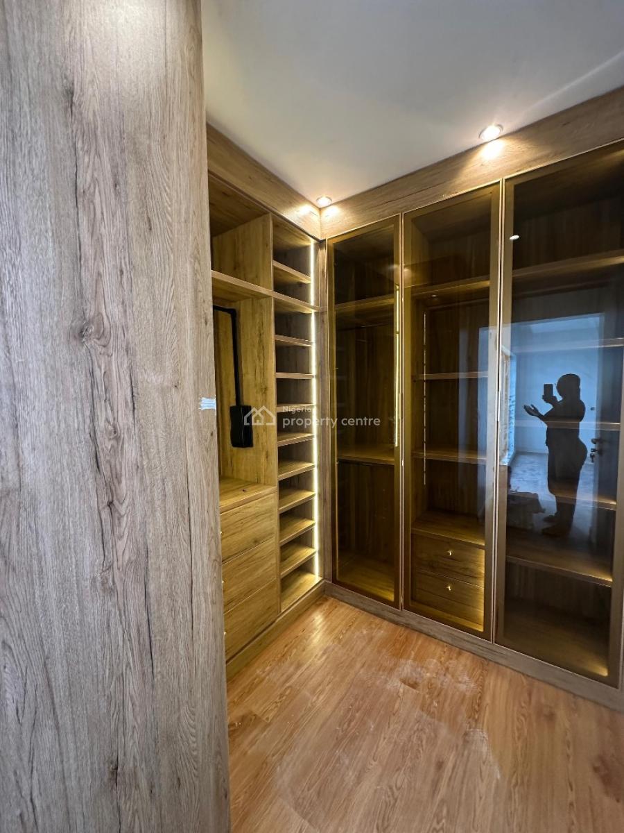 Serviced 2bedroom Apartment with Elevator in Lekki Phase One, Lekki Phase One ,lekki ,lagos ,nigeria, Lekki Phase 1, Lekki, Lagos, Flat / Apartment for Rent