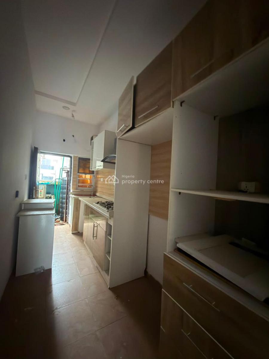 Well Maintained 3 Bedroom Terrace, Ikota, Lekki, Lagos, Terraced Duplex for Sale