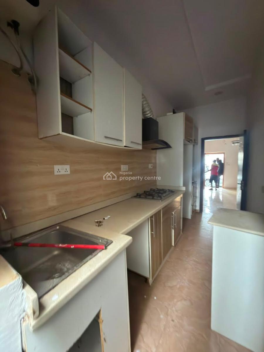 Well Maintained 3 Bedroom Terrace, Ikota, Lekki, Lagos, Terraced Duplex for Sale