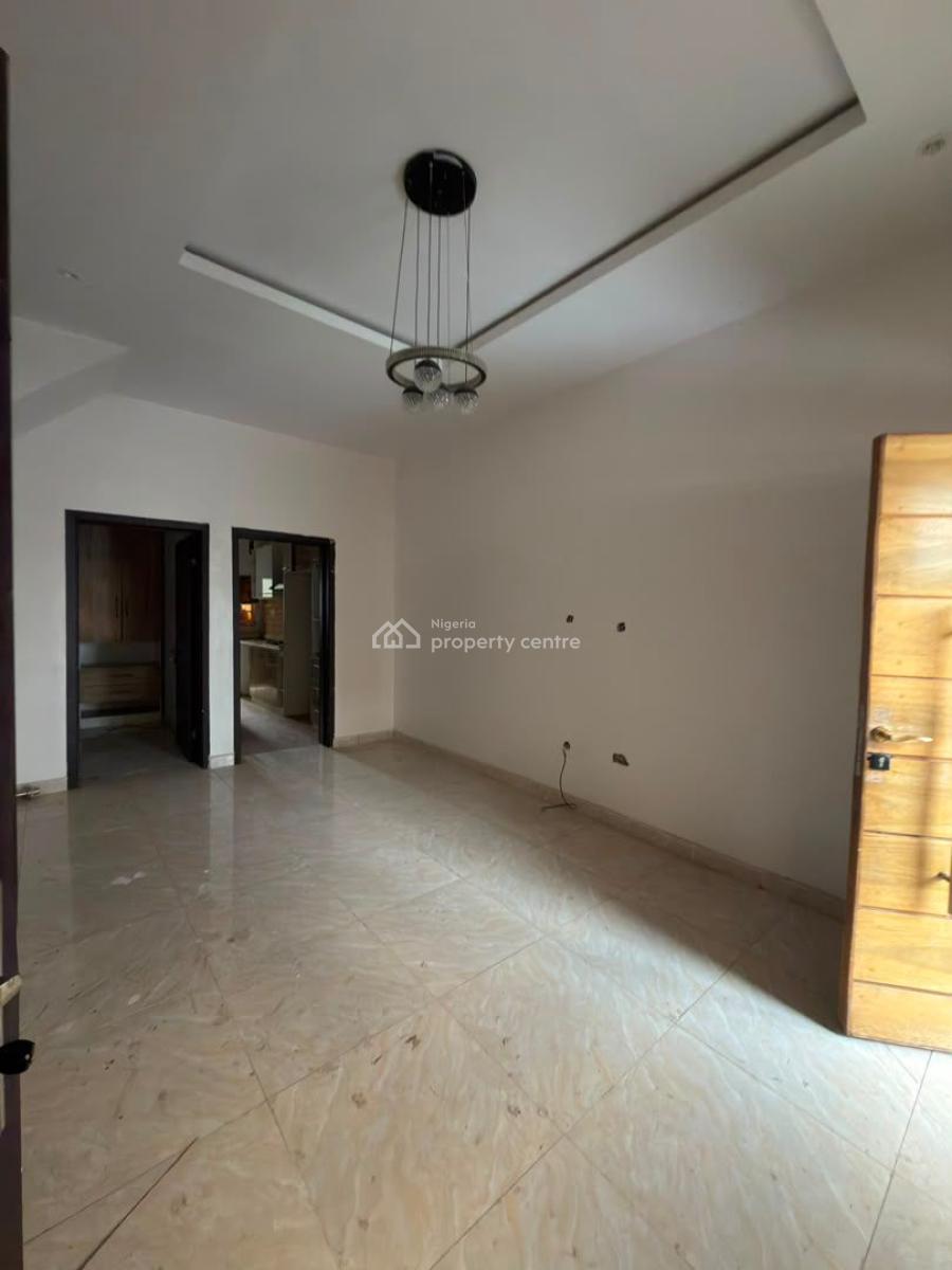 Well Maintained 3 Bedroom Terrace, Ikota, Lekki, Lagos, Terraced Duplex for Sale