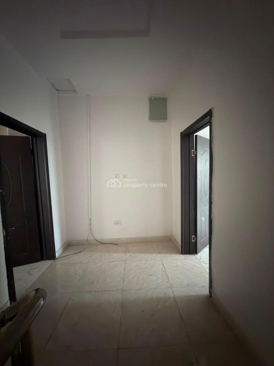 Well Maintained 3 Bedroom Terrace, Ikota, Lekki, Lagos, Terraced Duplex for Sale