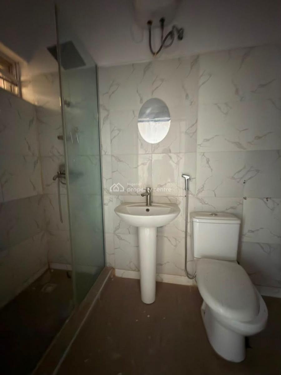 Well Maintained 3 Bedroom Terrace, Ikota, Lekki, Lagos, Terraced Duplex for Sale