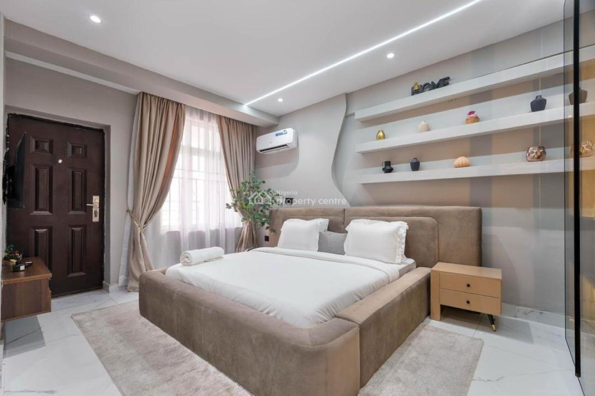 2 Bedroom Apartment with Ps5, Swimming Pool,air Hockey, 24/7 Security, Victoria Island (vi), Lagos, Flat / Apartment Short Let