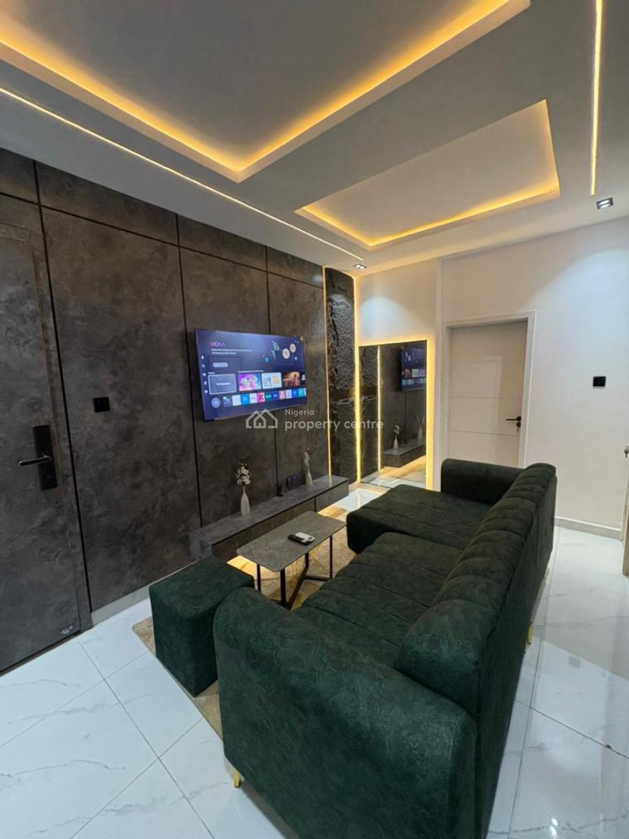1 Bedroom Apartment with Ps5, Swimming Pool,air Hockey, 24/7 Security, Lekki Phase 1, Lekki, Lagos, Flat / Apartment Short Let