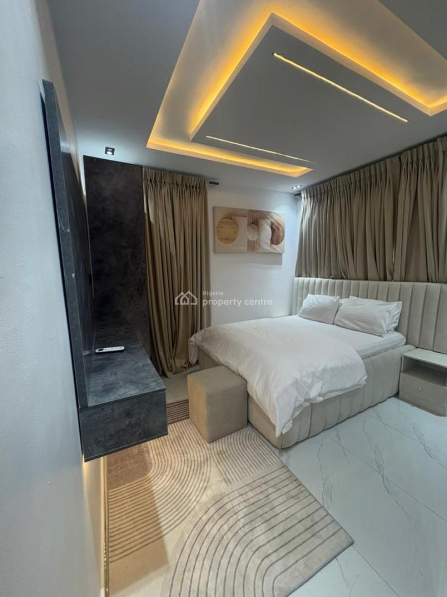 1 Bedroom Apartment with Ps5, Swimming Pool,air Hockey, 24/7 Security, Lekki Phase 1, Lekki, Lagos, Flat / Apartment Short Let